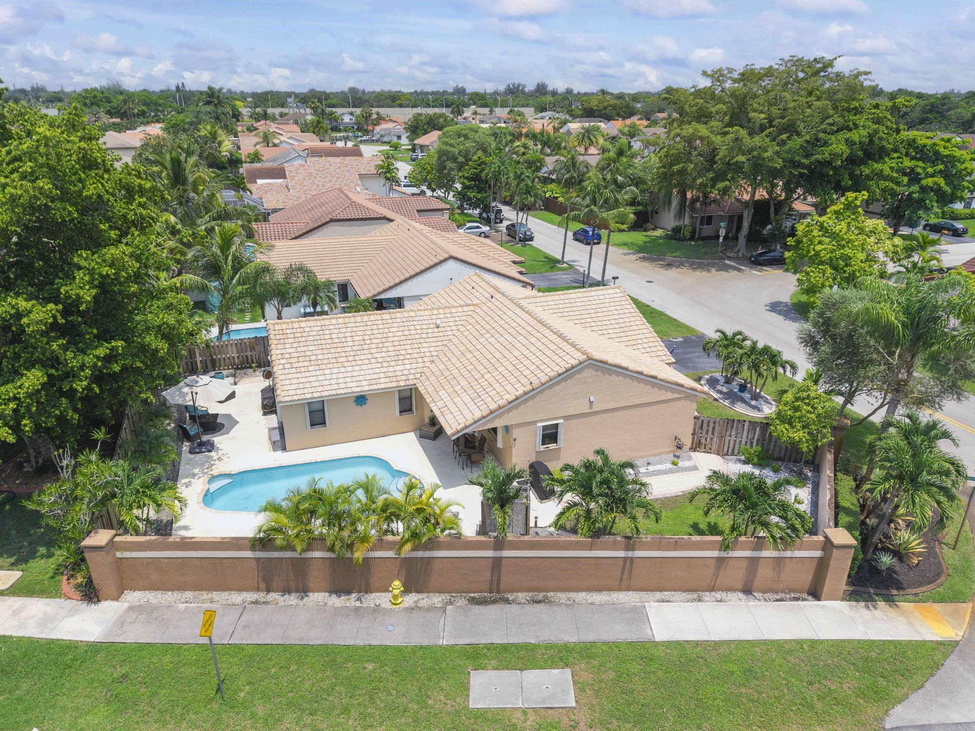 15681 Dover Court, Davie, FL 33331 Photo