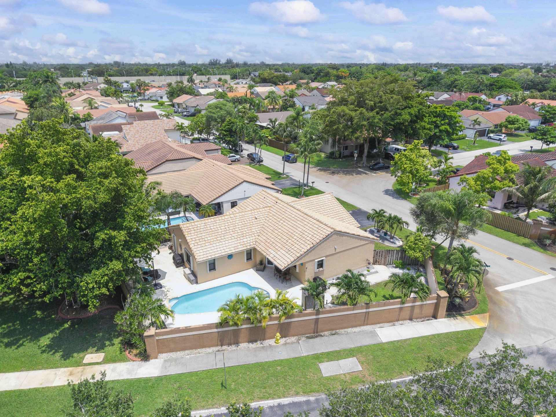 15681 Dover Court, Davie, FL 33331 Photo
