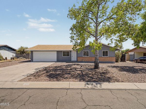 8131 E IDAHO Avenue, Mesa, AZ 85209