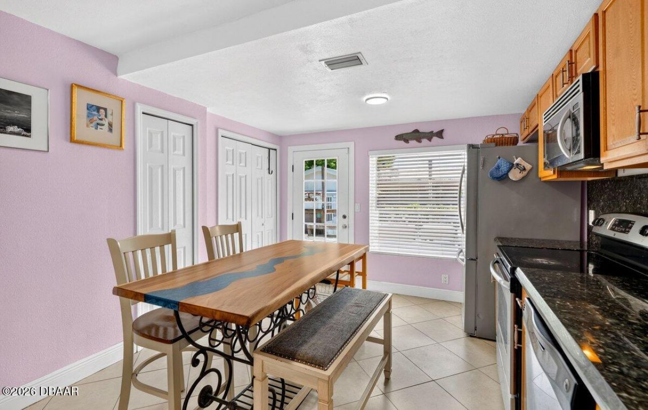 616 Dora Street, New Smyrna Beach, FL 32168 Photo