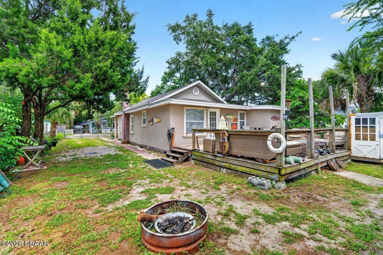 616 Dora Street, New Smyrna Beach, FL 32168 Photo