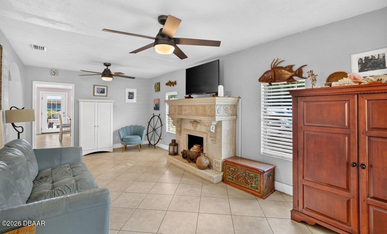 616 Dora Street, New Smyrna Beach, FL 32168 Photo
