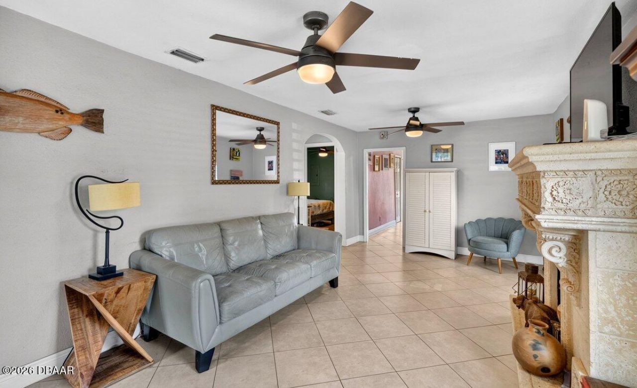 616 Dora Street, New Smyrna Beach, FL 32168 Photo