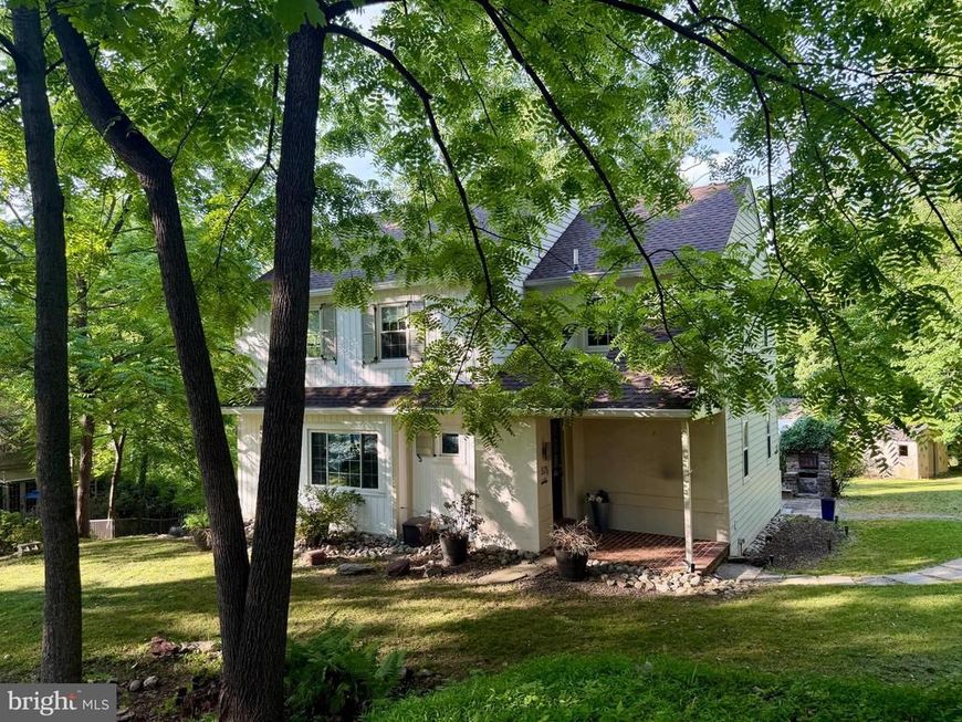 575 W Valley Road, Wayne, PA 19087 Main Photo