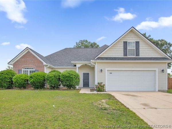 568 Wood Valley Lane, Raeford, NC 28376