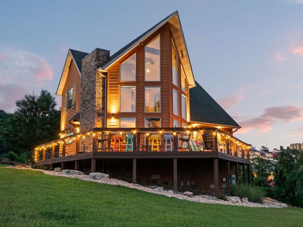 91 Lindal Cedar Lane , Branson, MO 65616