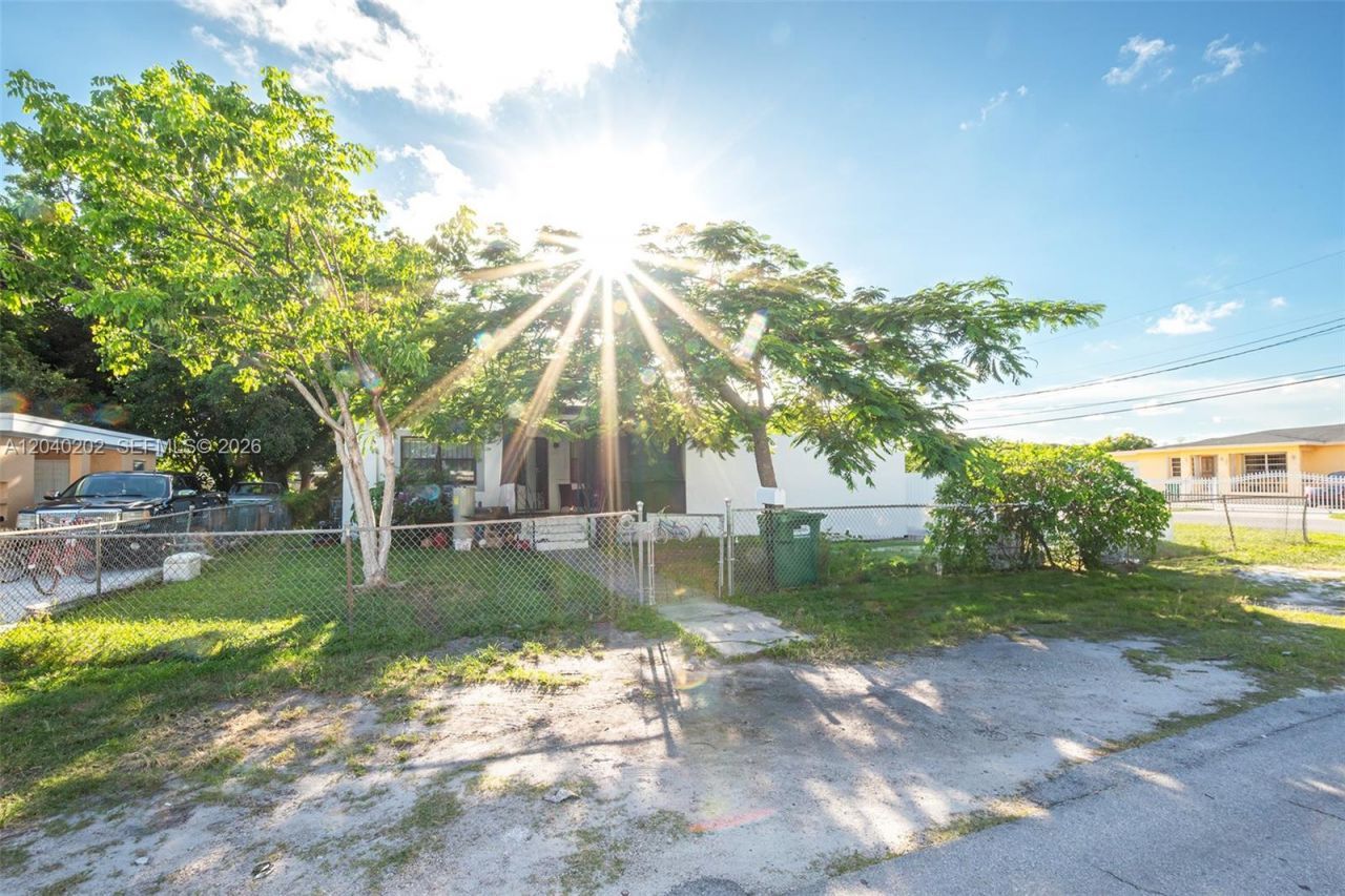 7190 NW 21st Ave , Miami, FL 33147 Photo