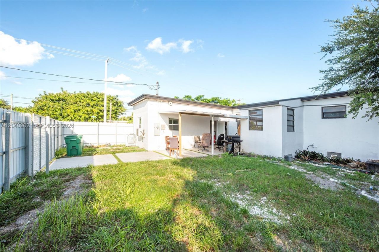 7190 NW 21st Ave , Miami, FL 33147 Photo