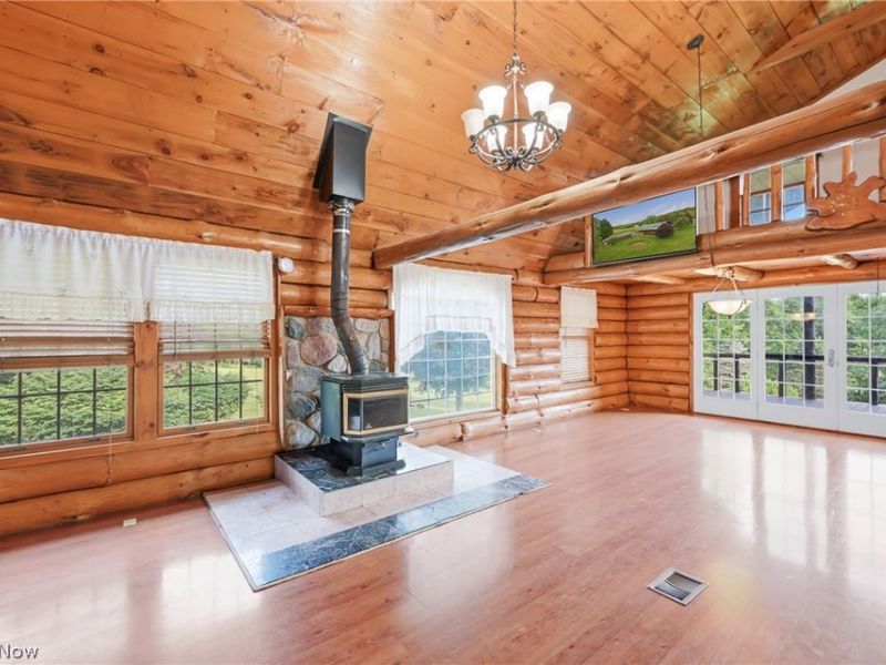 7374 Vale Road, Rogers, OH 44455 Photo 12
