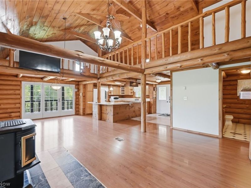 7374 Vale Road, Rogers, OH 44455 Photo 13