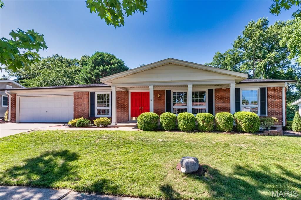 4802 Laketon Court, Saint Louis, MO 63128 Main Photo