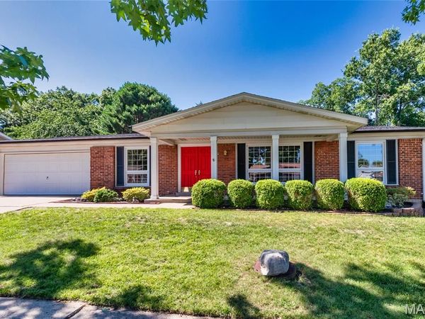4802 Laketon Court, St Louis, MO 63128