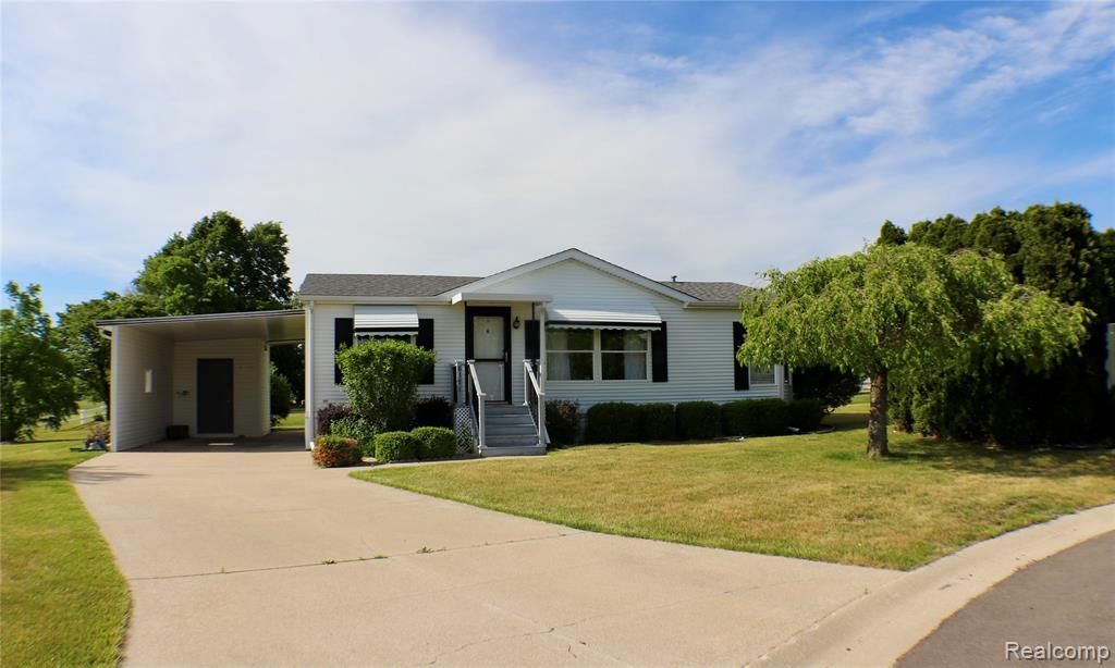 8171 Chickadee Court, Tittabawassee Township, MI 00000 Main Photo