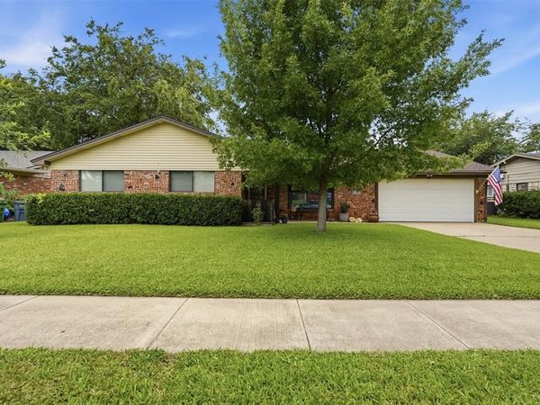 5421 Susan Lee Lane, North Richland Hills, TX 76180