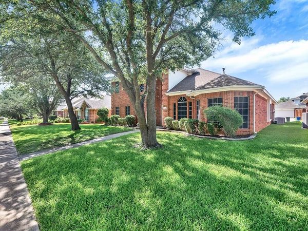706 Green Apple Drive, Garland, TX 75044