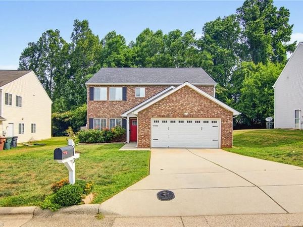 913 Topsail Drive , Browns Summit, NC 27214
