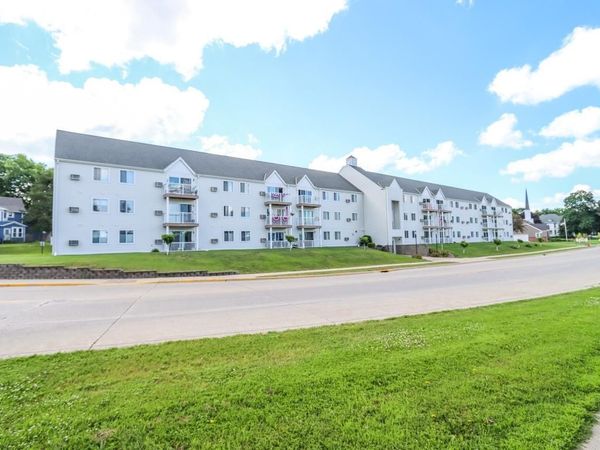 101 Albion Avenue, Unit 307, Fairmont, MN 56031