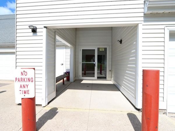 101 Albion Avenue , Unit 307, Fairmont, MN 56031