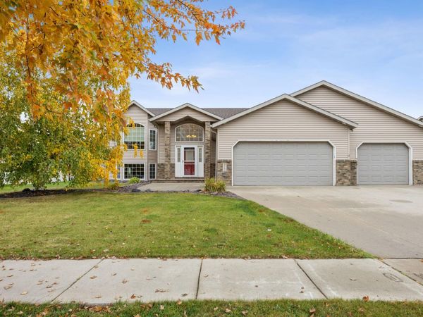 4163 54th Street S, Fargo, ND 58104