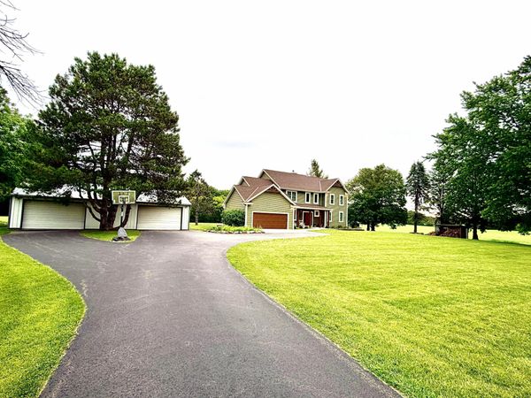 27100 60th St, Brighton, WI 53168