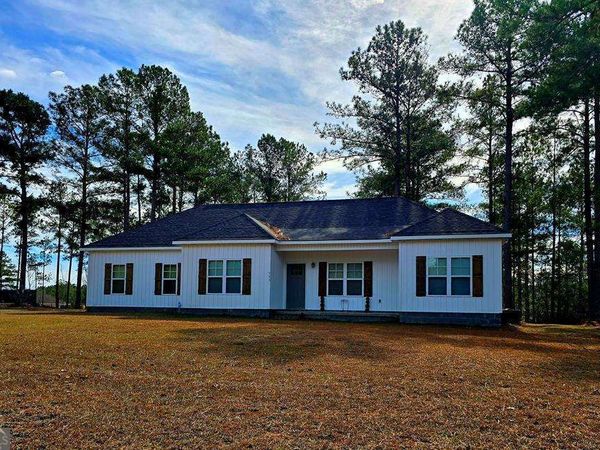 153 Clare, Fitzgerald, GA 31750