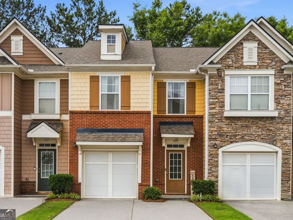 2079 Lakeshore Overlook Drive NW, Kennesaw, GA 30152
