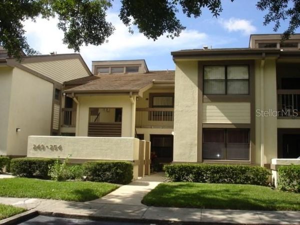 250 WOODLAKE WYNDE , Unit 250, OLDSMAR, FL 34677