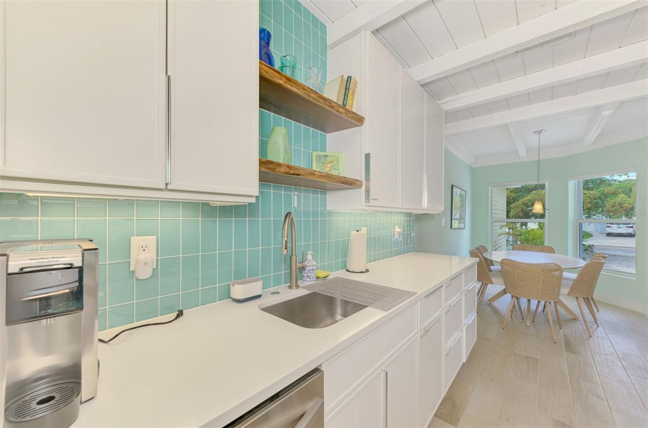 5253 Avenida Del Mare, Sarasota, FL 34242 Photo