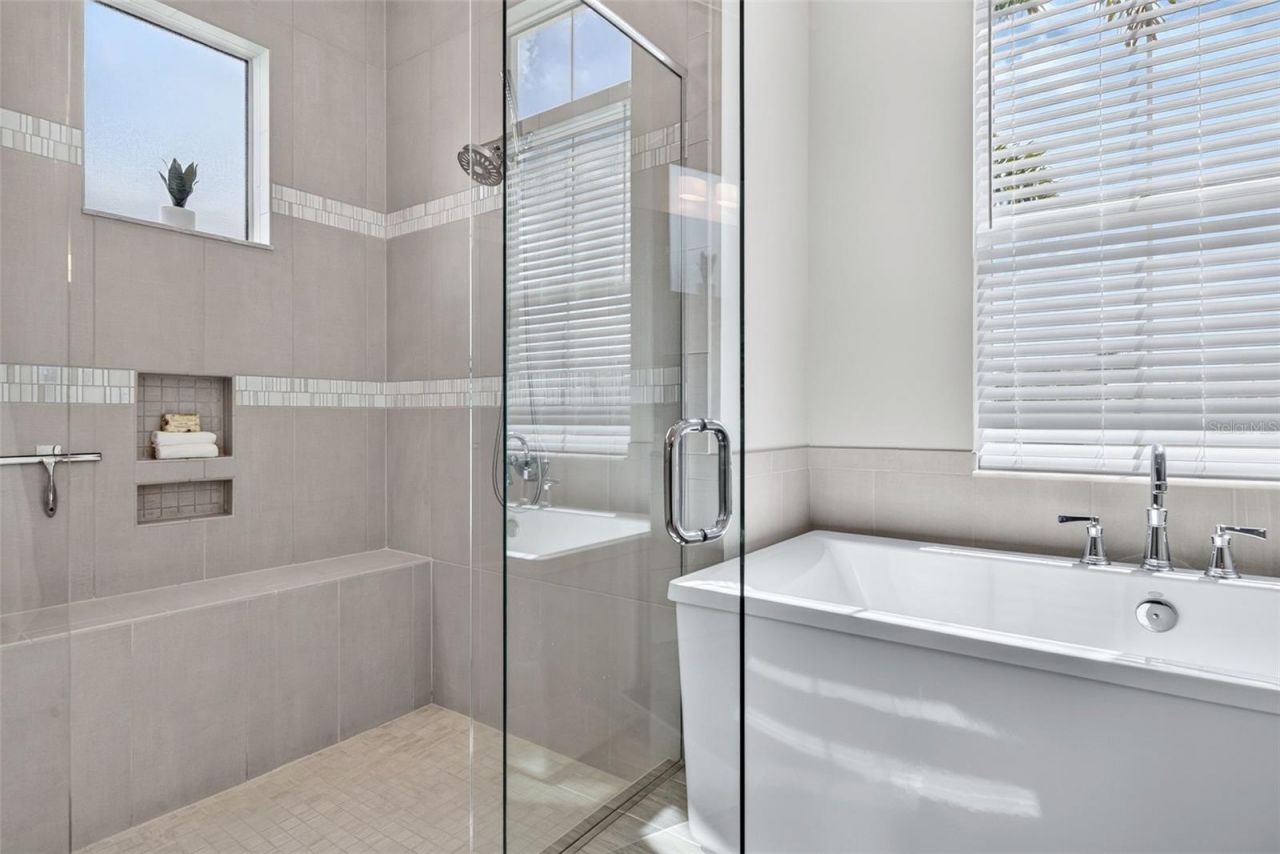 17749 Lucaya Drive, Lakewood Ranch, FL 34202 Photo