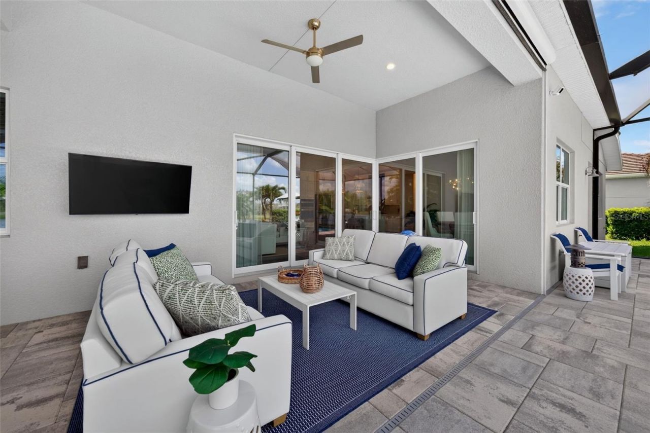 17749 Lucaya Drive, Lakewood Ranch, FL 34202 Photo