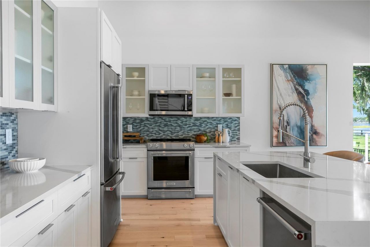 14802 Lake Magdalene Circle, Tampa, FL 33613 Photo
