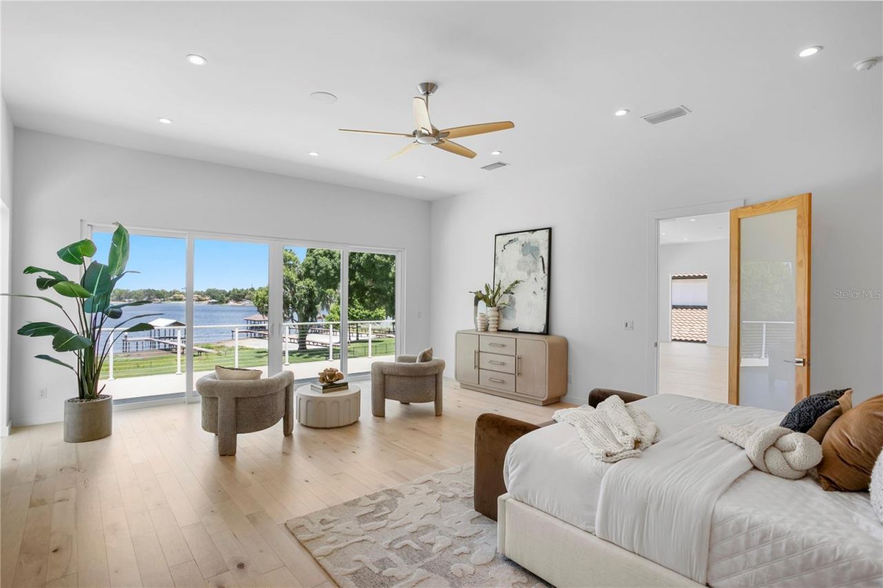 14802 Lake Magdalene Circle, Tampa, FL 33613 Photo