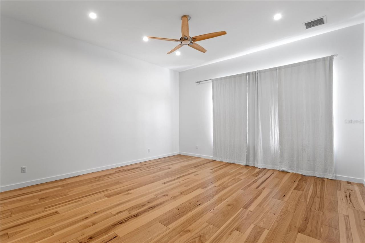 14802 Lake Magdalene Circle, Tampa, FL 33613 Photo