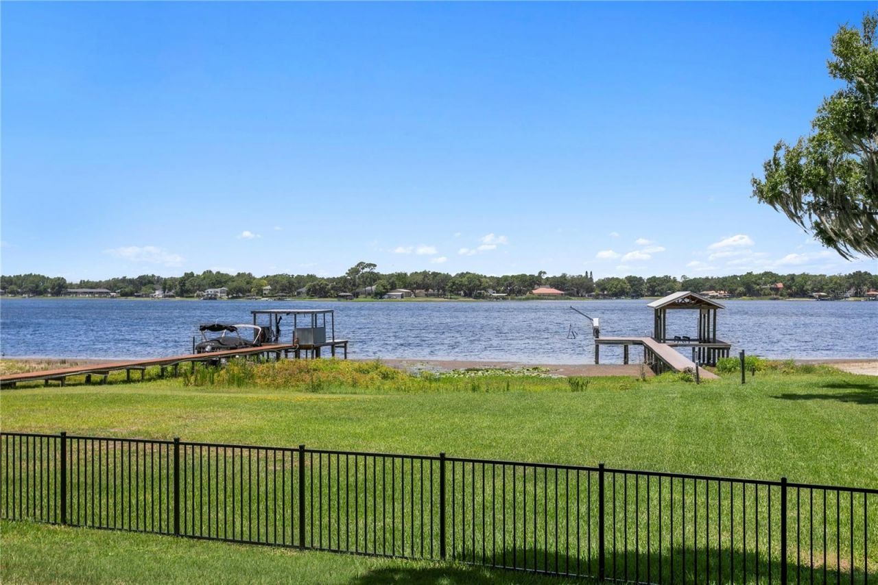 14802 Lake Magdalene Circle, Tampa, FL 33613 Photo