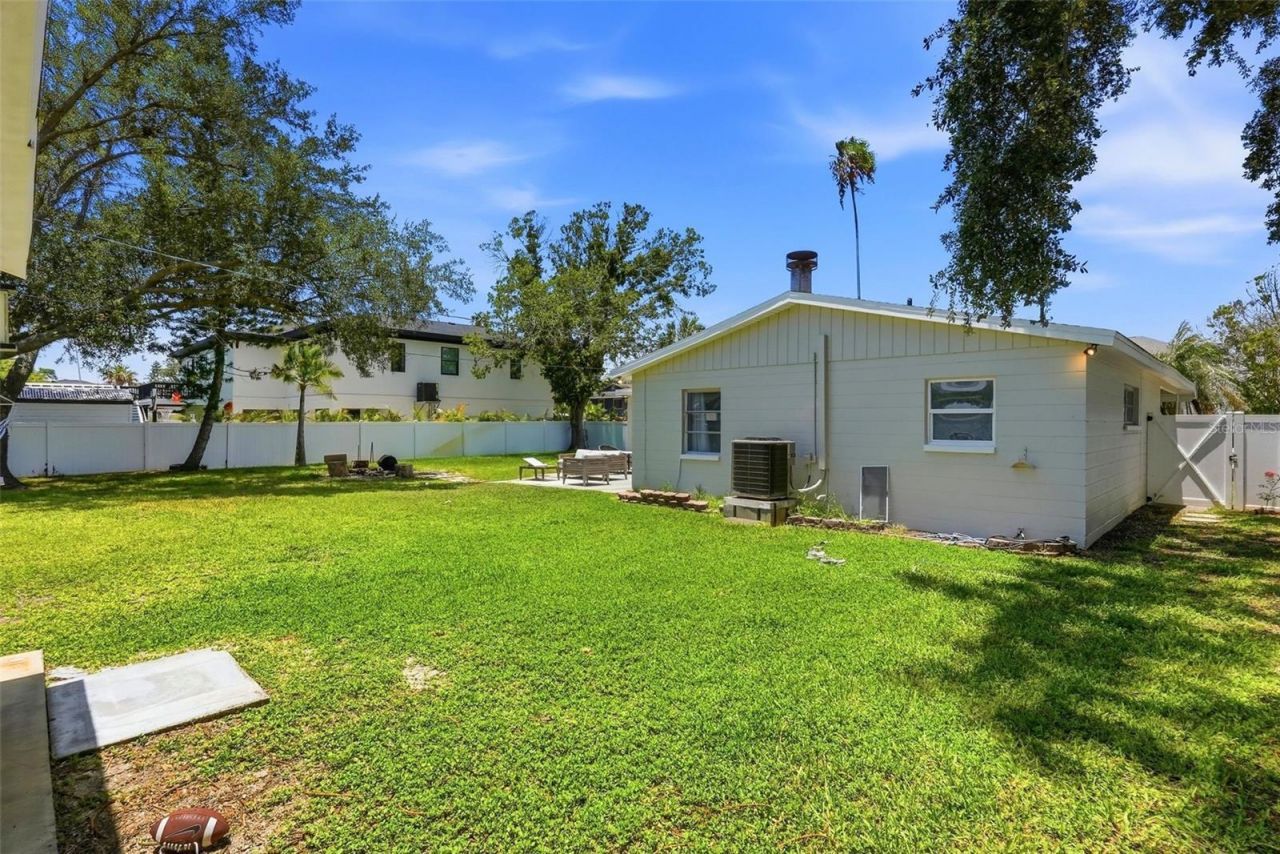 4145 Harrisburg Street Ne, Saint Petersburg, FL 33703 Photo