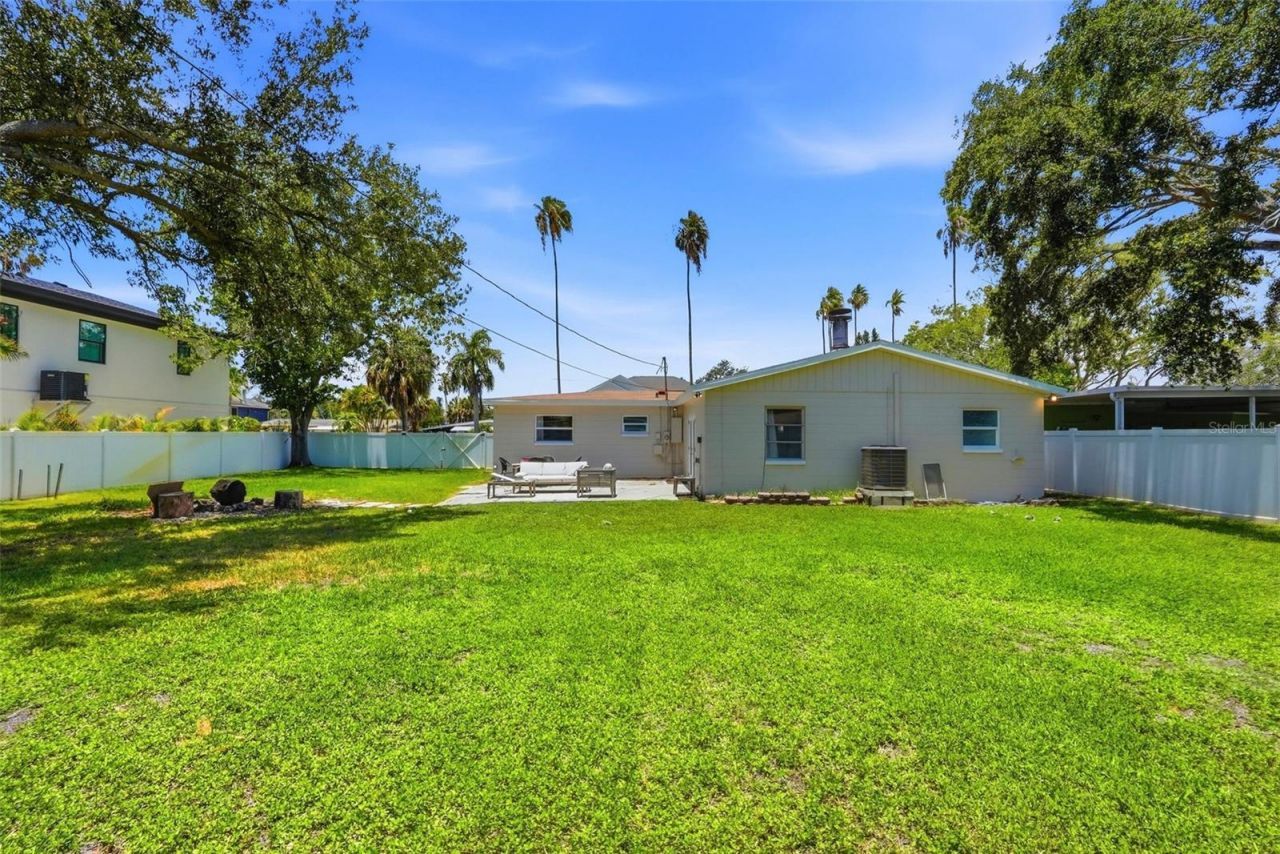 4145 Harrisburg Street Ne, Saint Petersburg, FL 33703 Photo
