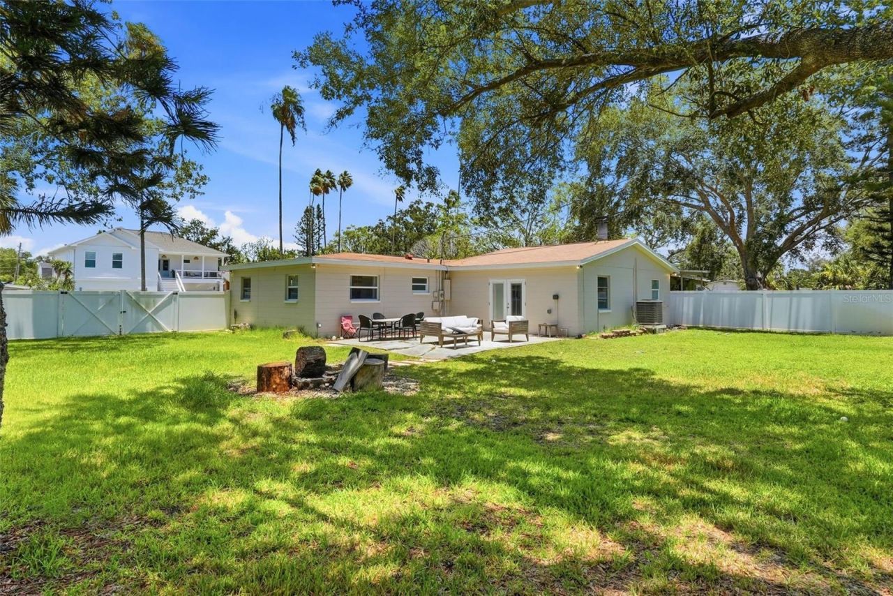 4145 Harrisburg Street Ne, Saint Petersburg, FL 33703 Photo