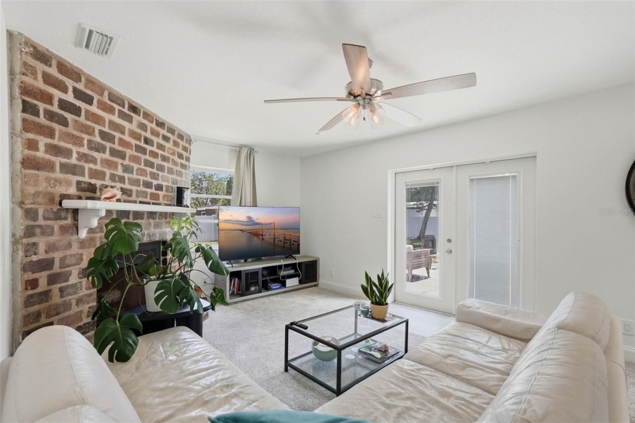 4145 Harrisburg Street Ne, Saint Petersburg, FL 33703 Photo