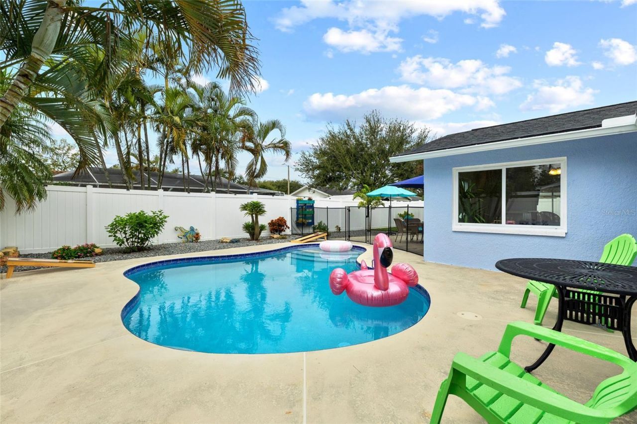 6398 Woodland Boulevard N, Pinellas Park, FL 33781 Photo