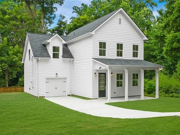 154 Stanhope Circle NW, Atlanta, GA 30314