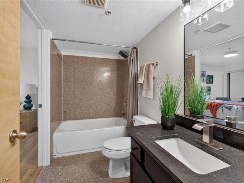 2222 Detroit Avenue, Unit 417, Cleveland, OH 44113 Photo 20