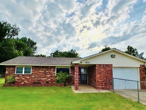 2021 N Draper Avenue, Choctaw, OK 73020