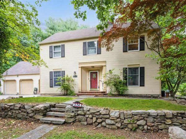 324 Garrison Woods Lane , Wallkill, NY 12589