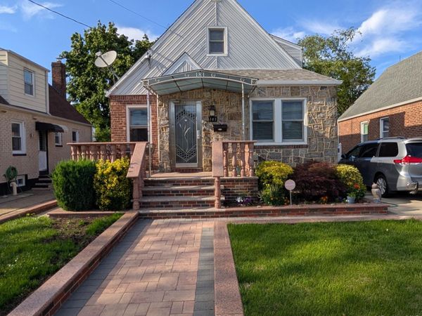 181 Beech Street, Valley Stream, NY 11580