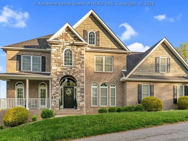 658 Mountain Highland Ridge, South Charleston, WV 25309