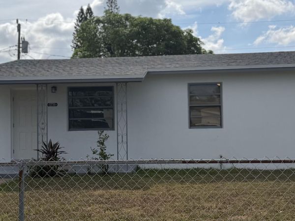 1770 NW 25th Terrace, Fort Lauderdale, FL 33311