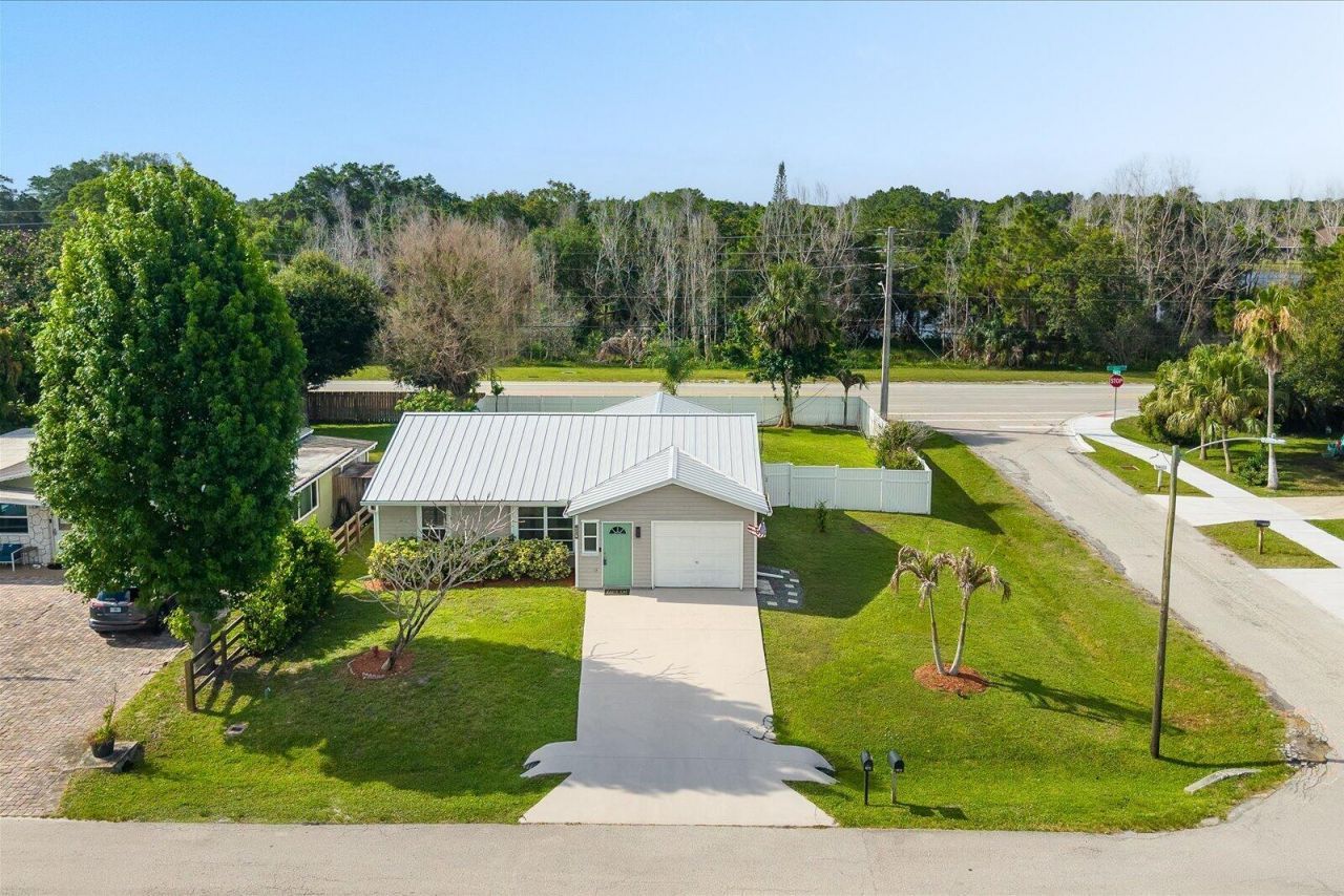 2920 SE Cypress Street, Stuart, FL 34997 Photo