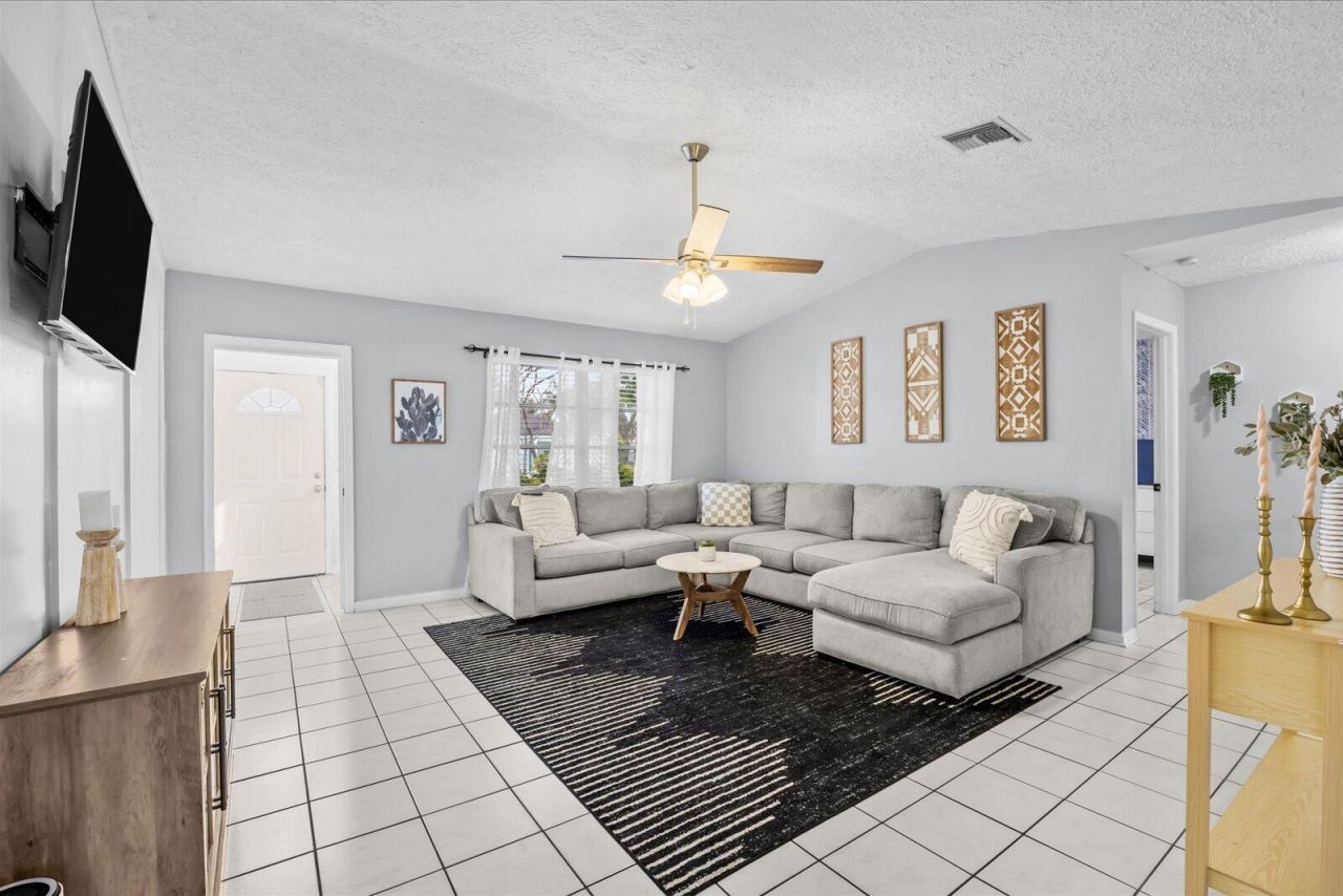 2920 SE Cypress Street, Stuart, FL 34997 Photo