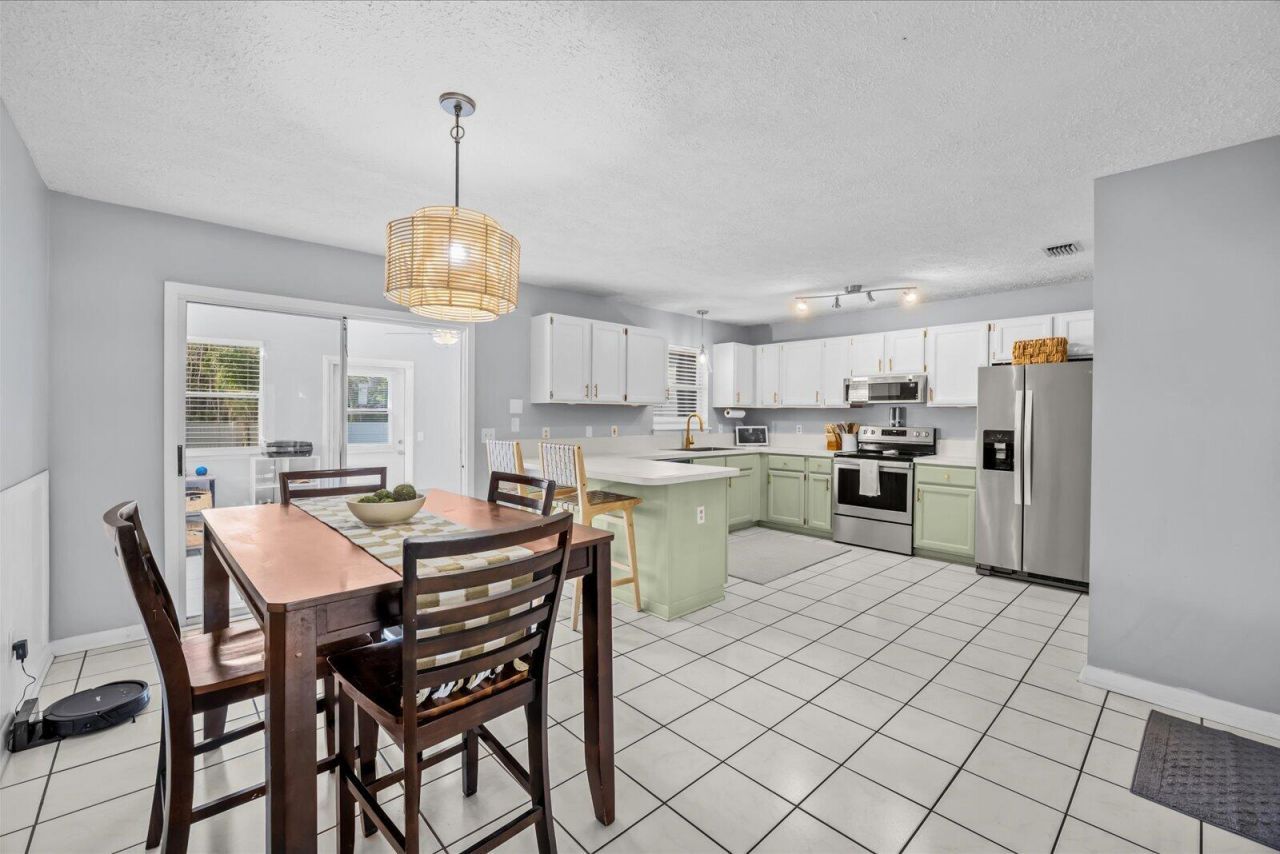 2920 SE Cypress Street, Stuart, FL 34997 Photo