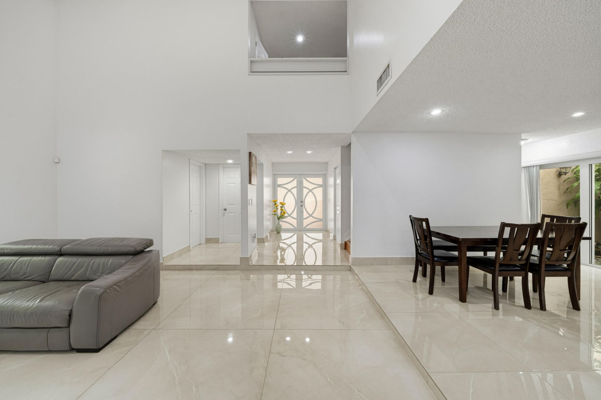 8811 SW 150th Place Circle, Miami, FL 33196 Photo